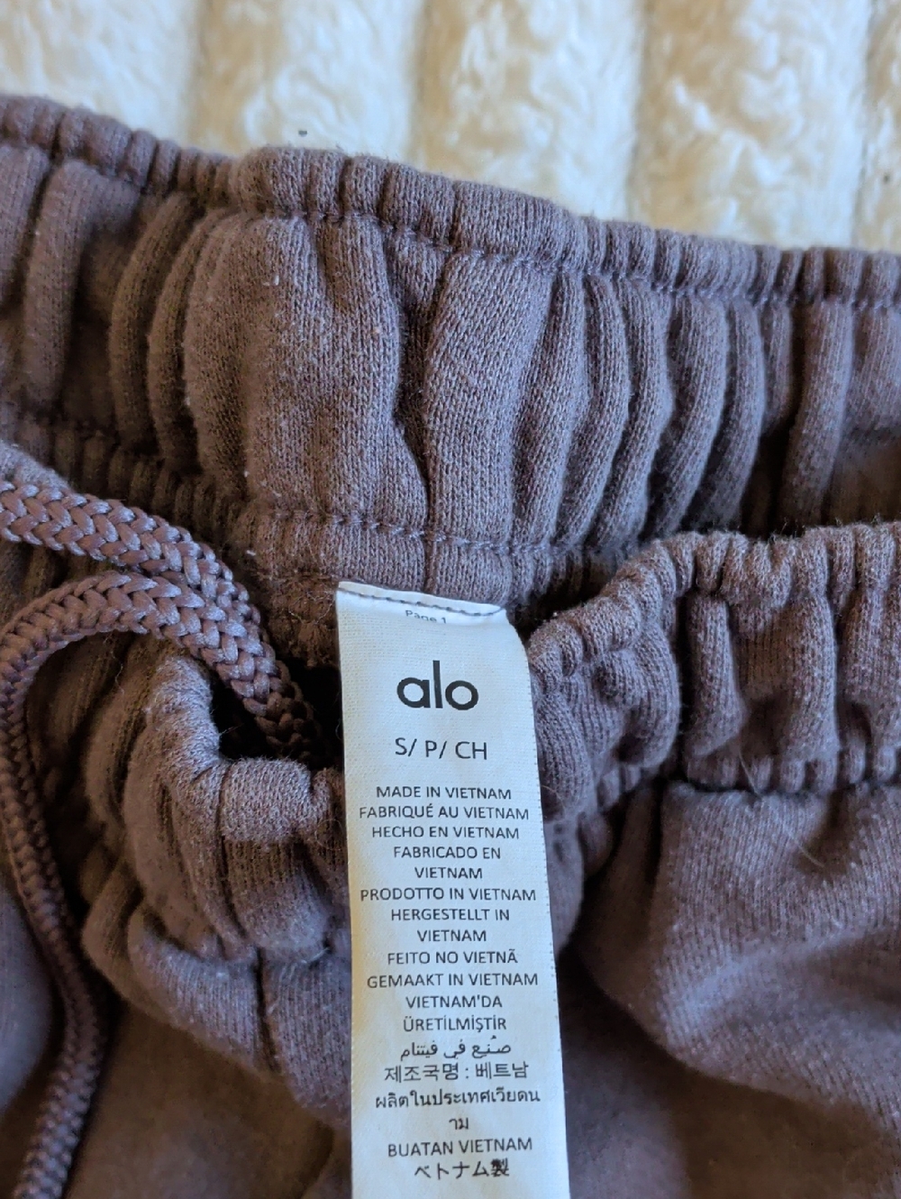 ALO Yoga Accolade Set Metallic Logo Pullover - Picture 6 of 6